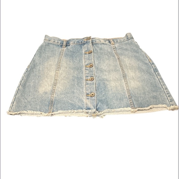 Forever 21 Distressed Denim Mini Skirt, M (waist 29).‎ - Picture 1 of 4